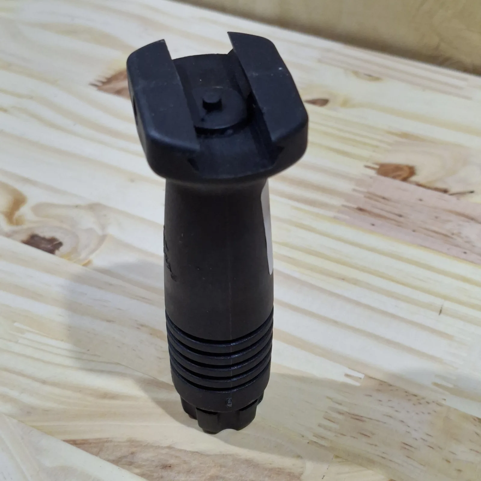 VERTICAL GRIP BLACK