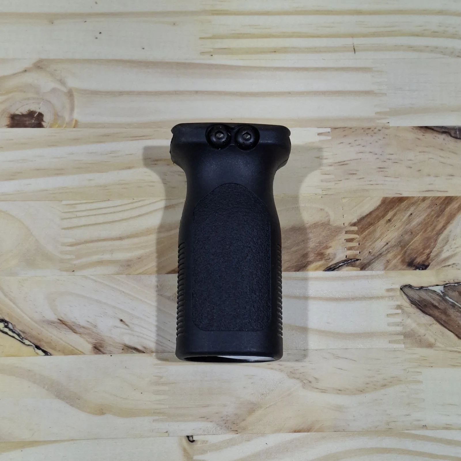 VERTICAL GRIP FOR 20mm RAILS B